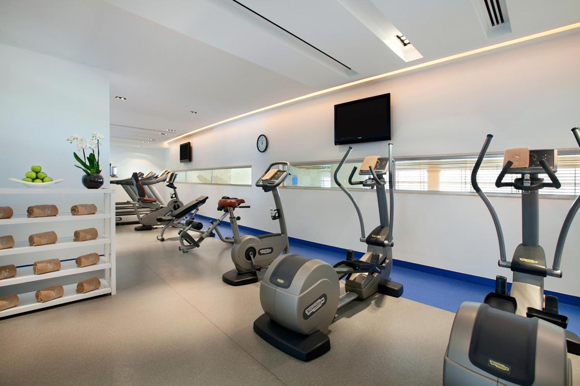 ケンピンスキー ホテル アカバ エクステリア 写真 The gym at the hotel
